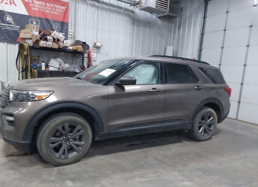 Photo 14 of 2021 Ford Explorer XLT (VIN 1FMSK8DHXMGA49703)