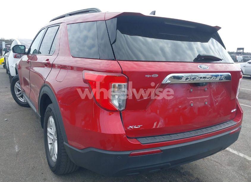 Photo 3 of 2021 Ford Explorer XLT (VIN 1FMSK8DHXMGA54397)