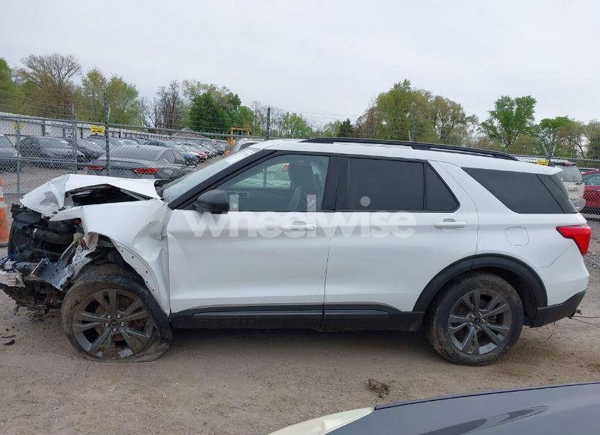 Photo 14 of 2021 Ford Explorer XLT (VIN 1FMSK8DHXMGA89778)