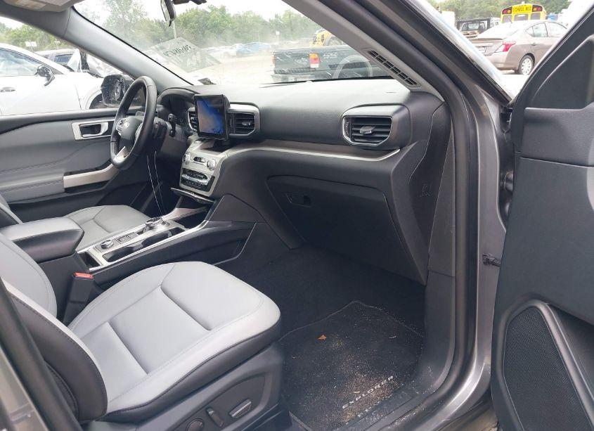 Photo 5 of 2021 Ford Explorer XLT (VIN 1FMSK8DHXMGB40888)