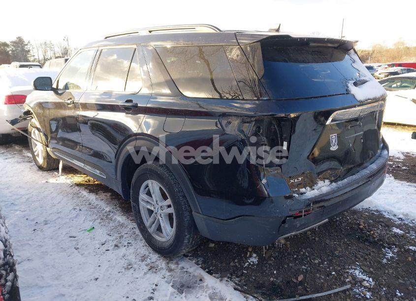 Photo 3 of 2021 Ford Explorer XLT (VIN 1FMSK8DHXMGC13905)