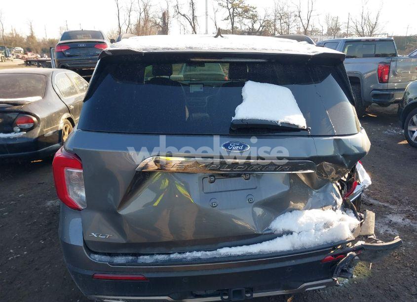 Photo 16 of 2022 Ford Explorer XLT (VIN 1FMSK8DHXNGA44387)