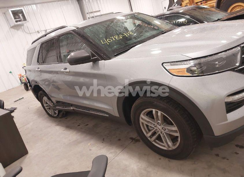 Photo 13 of 2022 Ford Explorer XLT (VIN 1FMSK8DHXNGC47571)