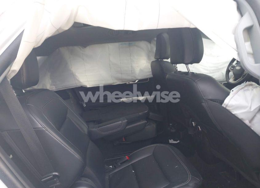 Photo 7 of 2023 Ford Explorer XLT (VIN 1FMSK8DHXPGA52489)