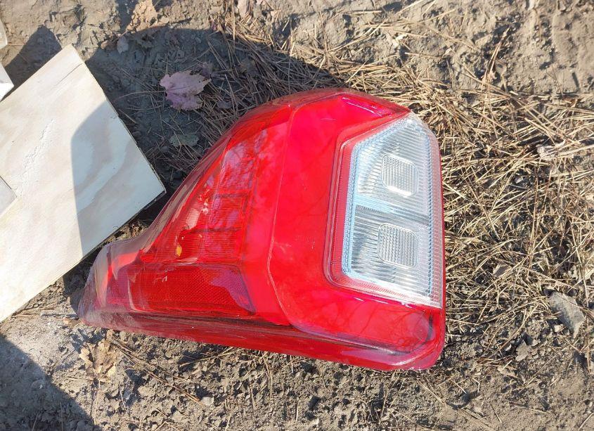 Photo 12 of 2023 Ford Explorer XLT (VIN 1FMSK8DHXPGA71852)