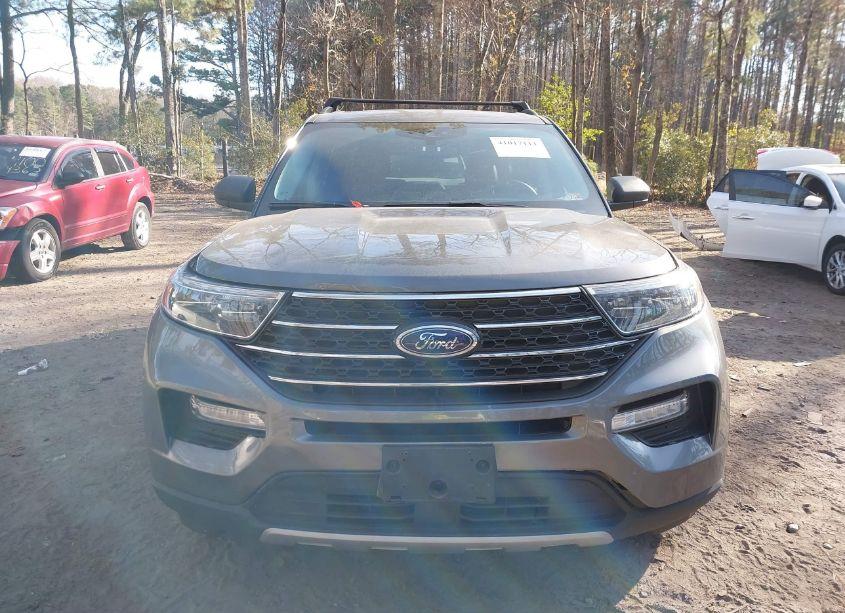 Photo 13 of 2023 Ford Explorer XLT (VIN 1FMSK8DHXPGA71852)