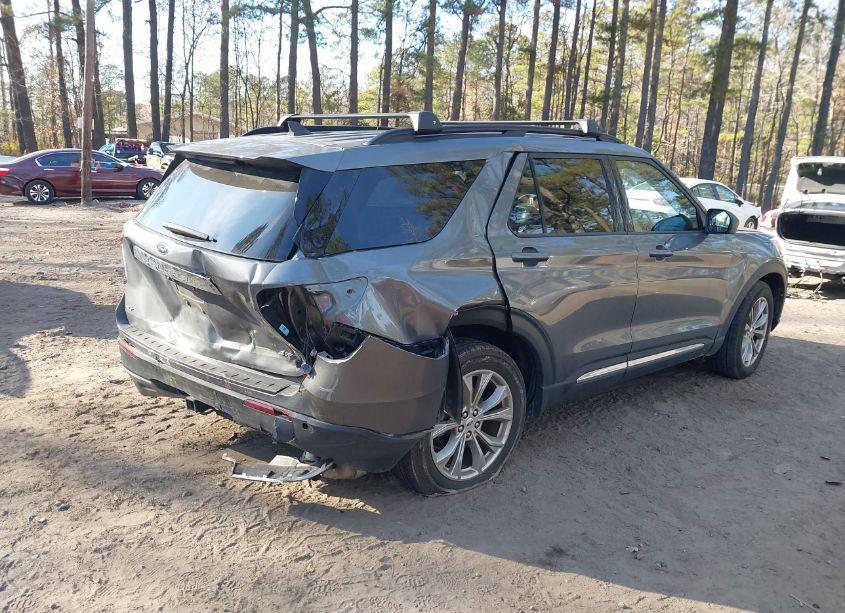 Photo 4 of 2023 Ford Explorer XLT (VIN 1FMSK8DHXPGA71852)