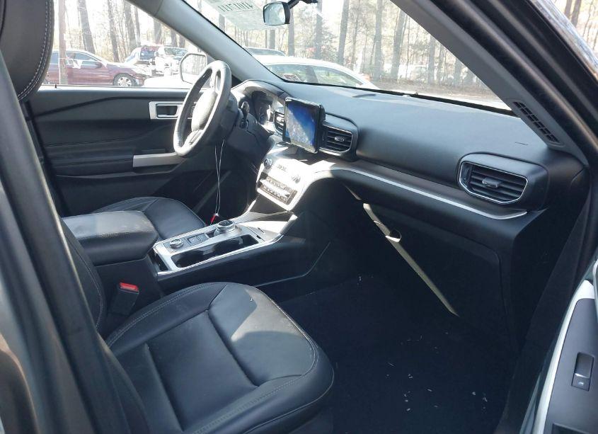 Photo 5 of 2023 Ford Explorer XLT (VIN 1FMSK8DHXPGA71852)