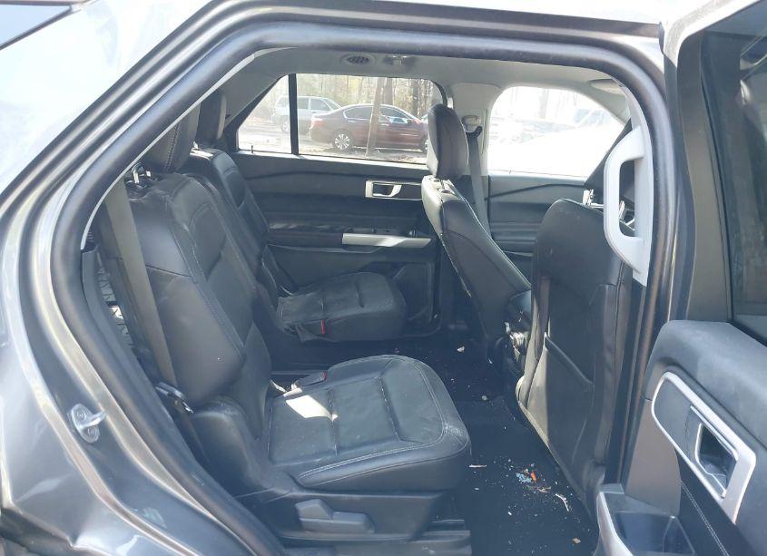 Photo 8 of 2023 Ford Explorer XLT (VIN 1FMSK8DHXPGA71852)