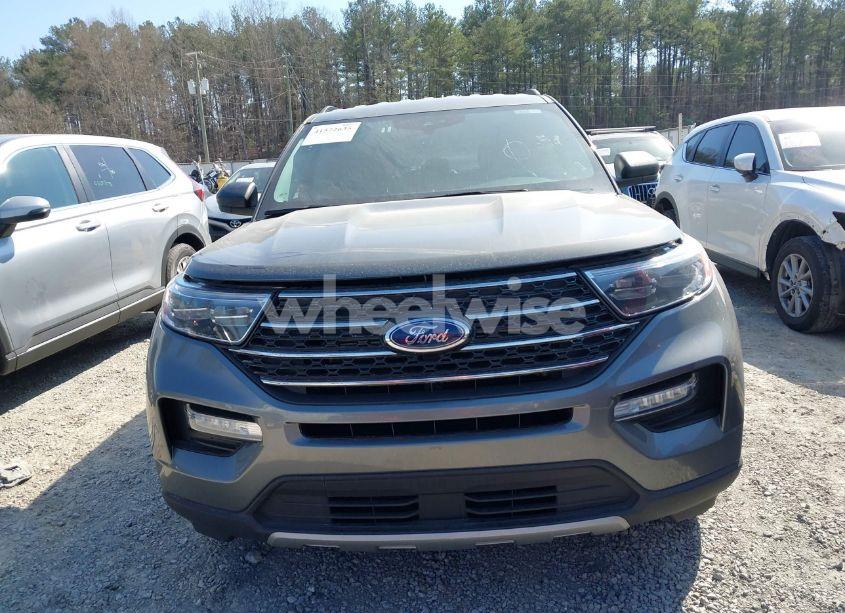 Photo 12 of 2023 Ford Explorer XLT (VIN 1FMSK8DHXPGB27823)