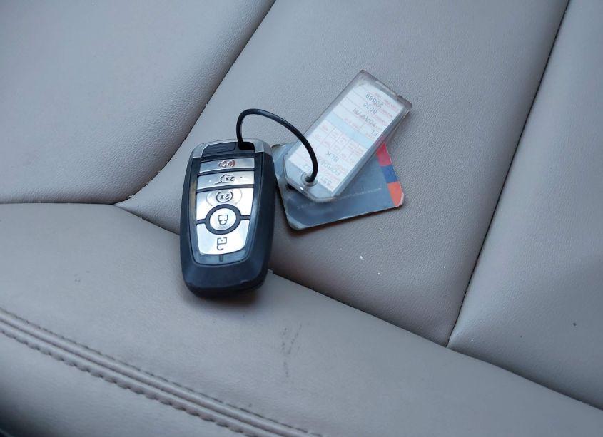 Photo 11 of 2023 Ford Explorer XLT (VIN 1FMSK8DHXPGB28051)