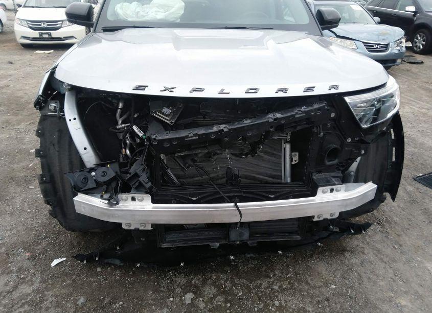 Photo 6 of 2023 Ford Explorer XLT (VIN 1FMSK8DHXPGB68002)