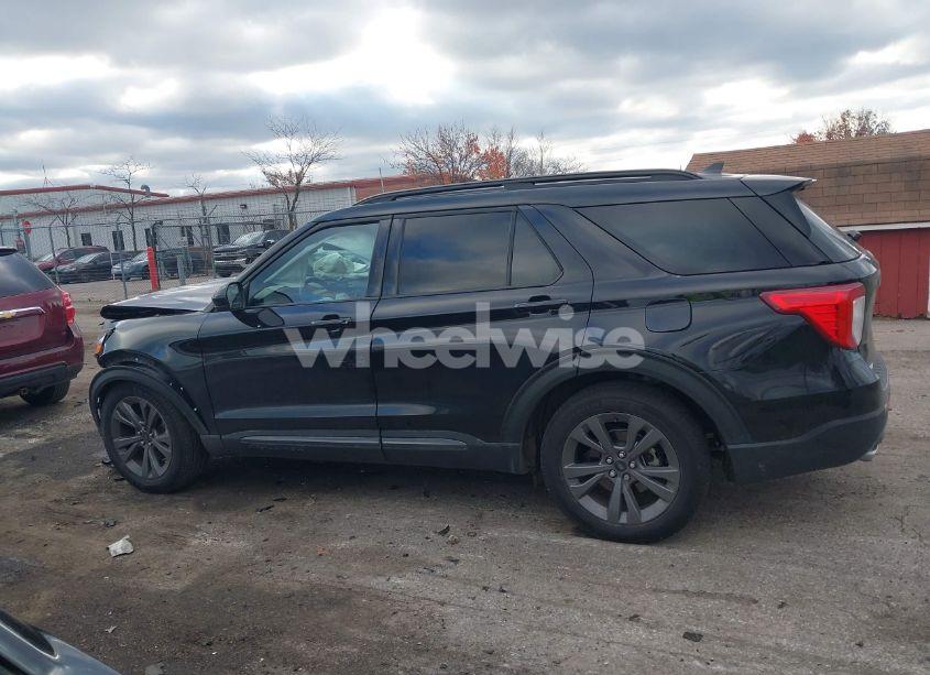 Photo 14 of 2023 Ford Explorer XLT (VIN 1FMSK8DHXPGB92770)