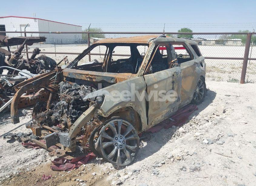 Photo 2 of 2023 Ford Explorer LIMITED (VIN 1FMSK8FH0PGB59354)