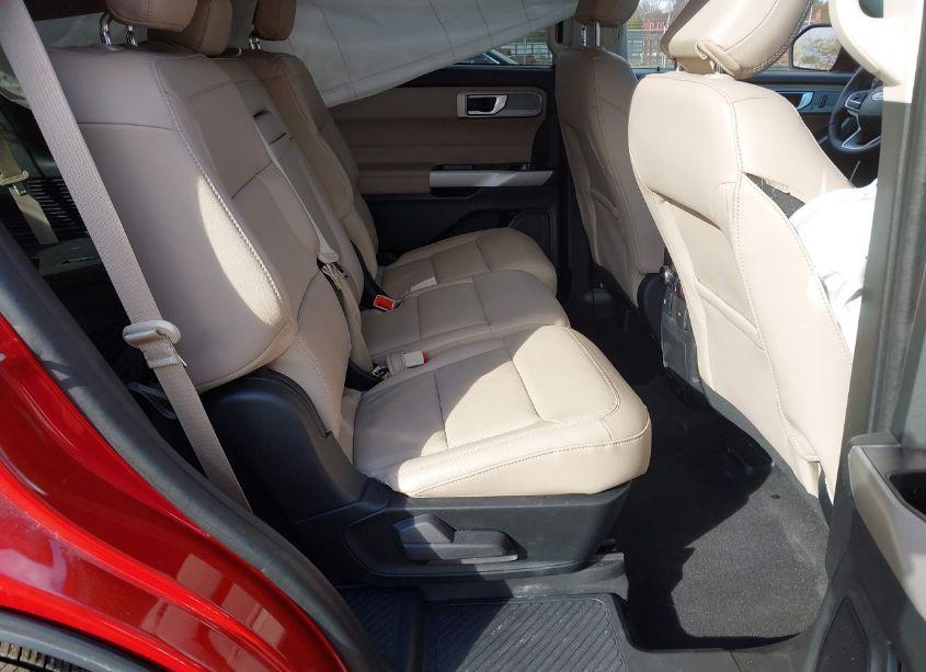 Photo 8 of 2024 Ford Explorer LIMITED (VIN 1FMSK8FH0RGA02152)