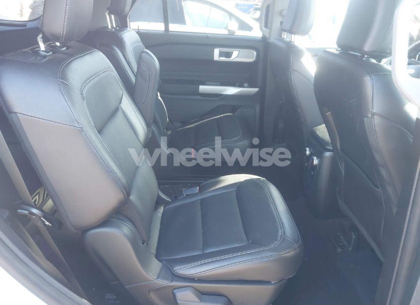 Photo 8 of 2023 Ford Explorer LIMITED (VIN 1FMSK8FH1PGA08118)