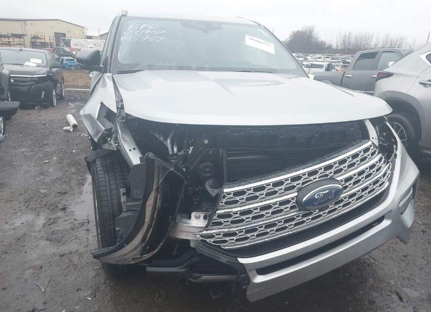 Photo 6 of 2023 Ford Explorer LIMITED (VIN 1FMSK8FH2PGB40904)