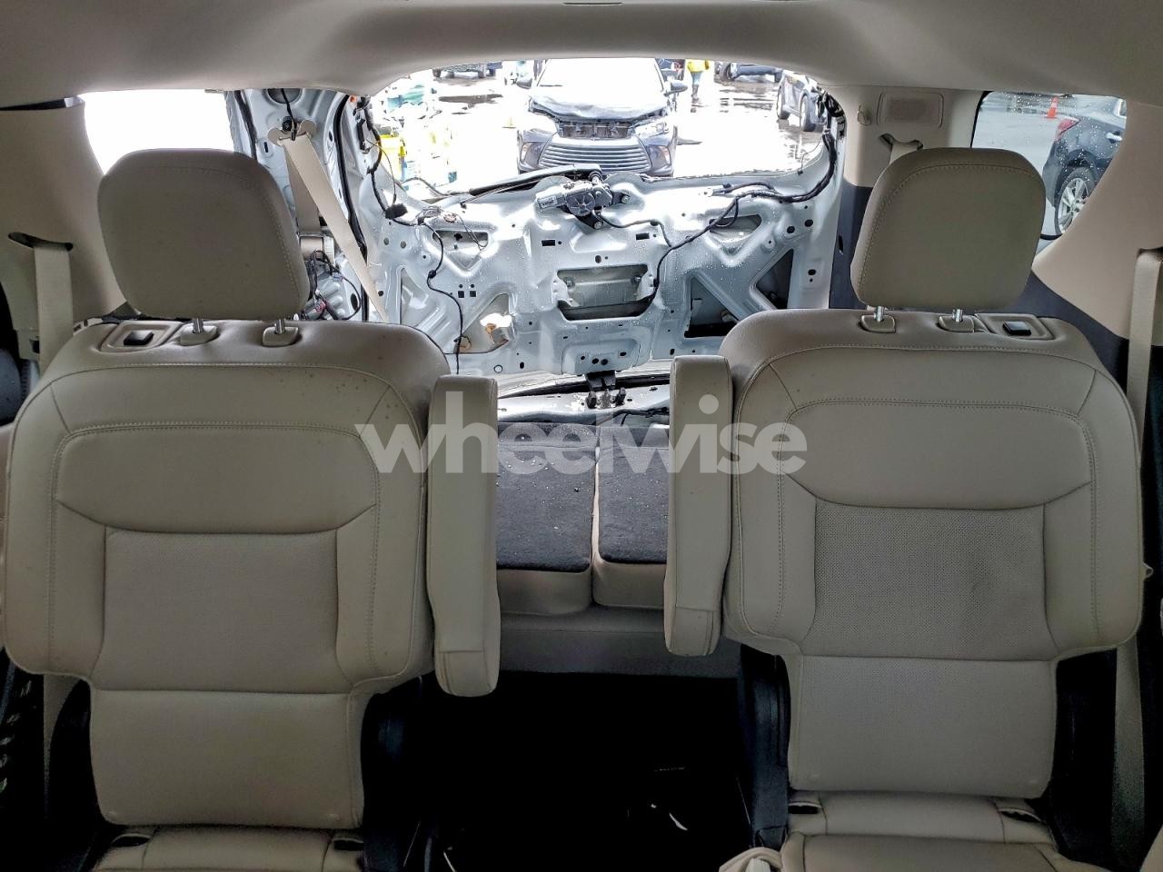 Photo 10 of 2021 FORD EXPLORER LIMITED (VIN 1FMSK8FH4MGA11817)