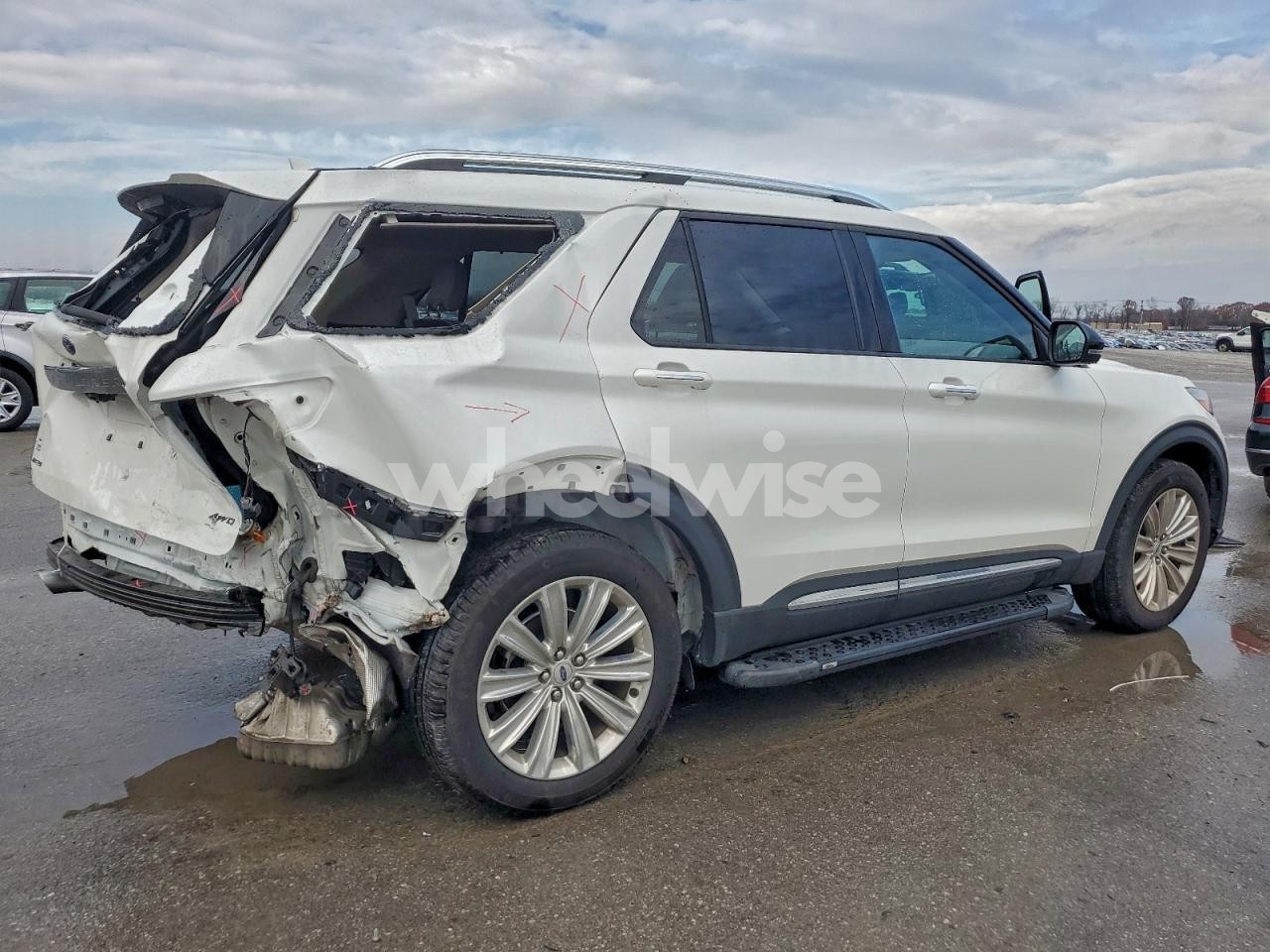 Photo 3 of 2021 FORD EXPLORER LIMITED (VIN 1FMSK8FH4MGA11817)