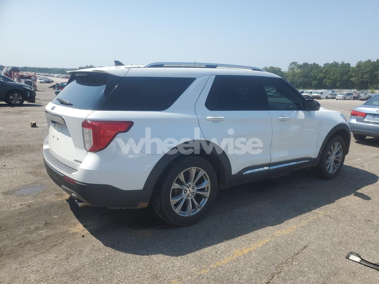 Photo 3 of 2021 FORD EXPLORER LIMITED N/A (VIN 1FMSK8FH4MGA72732)