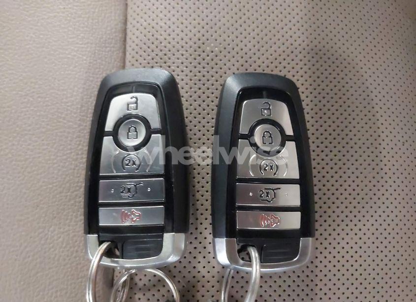 Photo 11 of 2021 Ford Explorer LIMITED (VIN 1FMSK8FH4MGB08676)