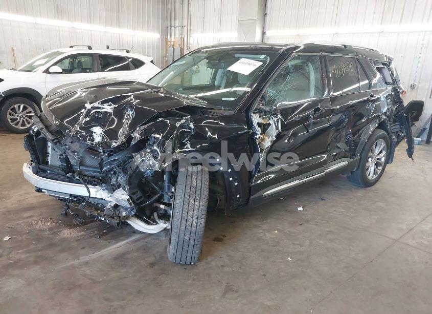 Photo 2 of 2021 Ford Explorer LIMITED (VIN 1FMSK8FH4MGB08676)