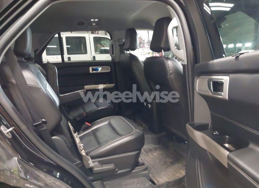 Photo 8 of 2023 Ford Explorer LIMITED (VIN 1FMSK8FH4PGA25172)