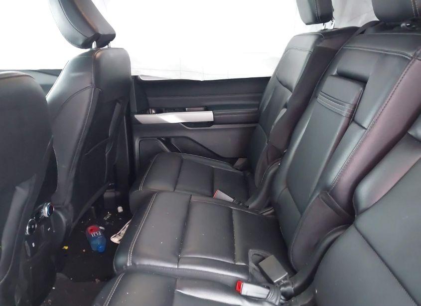 Photo 8 of 2023 Ford Explorer LIMITED (VIN 1FMSK8FH4PGB61916)