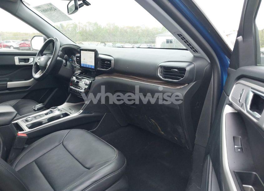 Photo 5 of 2022 Ford Explorer LIMITED (VIN 1FMSK8FH6NGA71633)