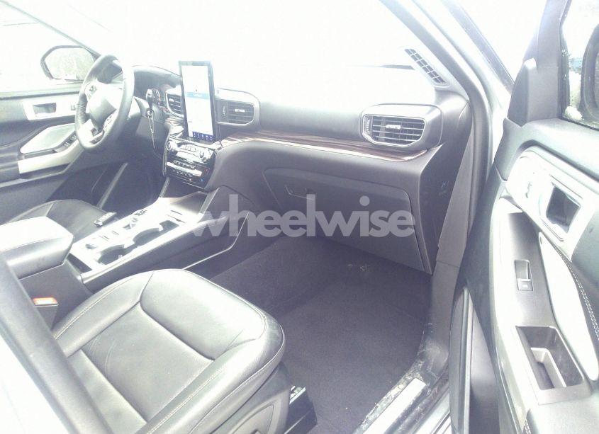 Photo 5 of 2023 Ford Explorer LIMITED (VIN 1FMSK8FH6PGC28791)