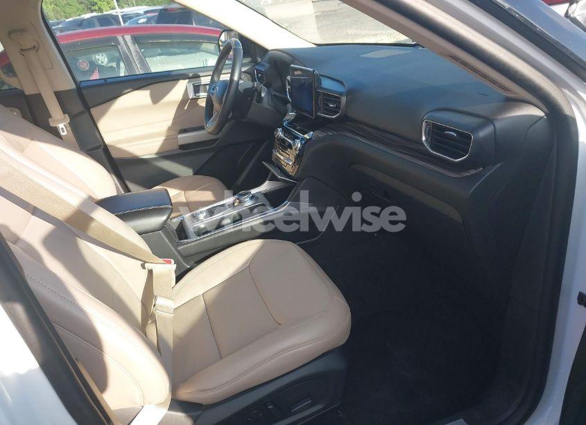 Photo 5 of 2023 Ford Explorer LIMITED (VIN 1FMSK8FH7PGB67791)