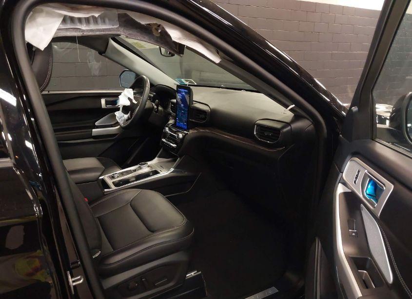 Photo 5 of 2023 Ford Explorer LIMITED (VIN 1FMSK8FH8PGB48571)