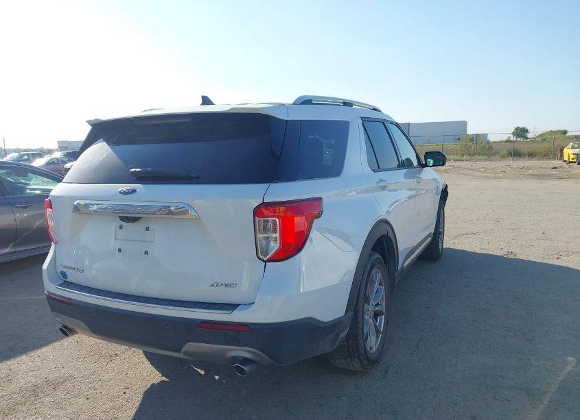 Photo 4 of 2021 Ford Explorer LIMITED (VIN 1FMSK8FHXMGA87784)