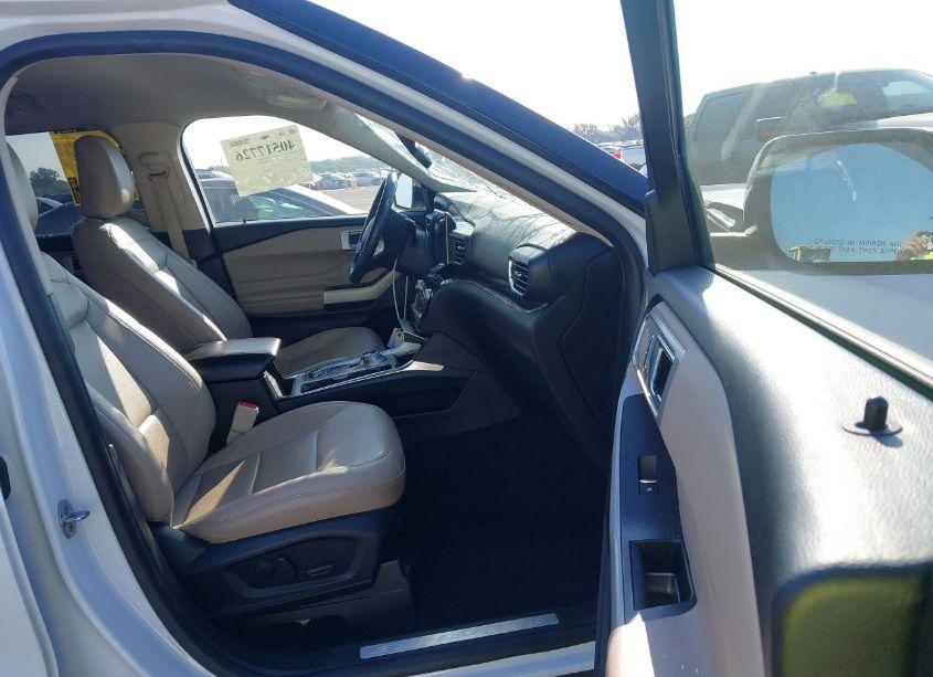 Photo 5 of 2021 Ford Explorer LIMITED (VIN 1FMSK8FHXMGA87784)