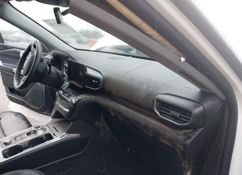 Photo 5 of 2021 Ford Explorer LIMITED (VIN 1FMSK8FHXMGB37289)