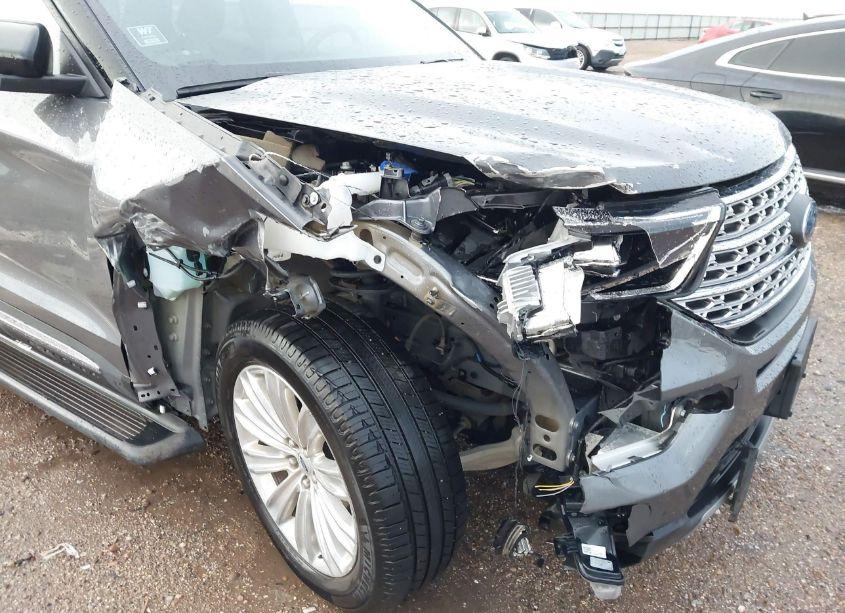 Photo 6 of 2022 Ford Explorer LIMITED (VIN 1FMSK8FHXNGC30363)