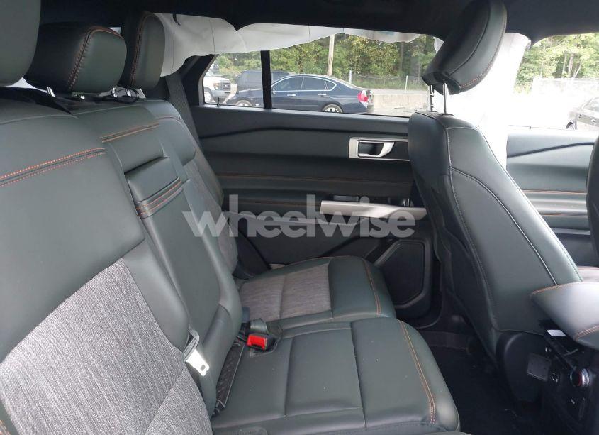 Photo 8 of 2022 Ford Explorer TIMBERLINE (VIN 1FMSK8JH0NGC08718)