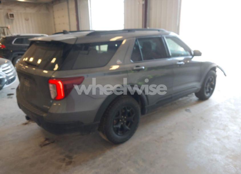Photo 4 of 2022 Ford Explorer TIMBERLINE (VIN 1FMSK8JH1NGA67738)