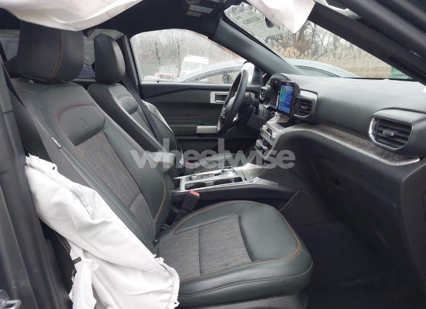 Photo 5 of 2023 Ford Explorer TIMBERLINE (VIN 1FMSK8JHXPGB02084)