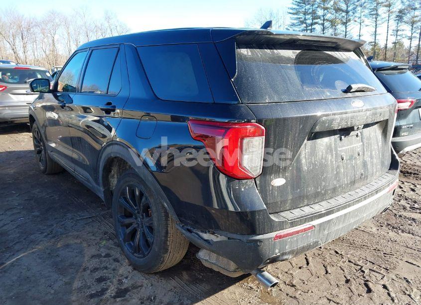 Photo 3 of 2022 Ford Explorer ST-LINE (VIN 1FMSK8KH2NGB26827)