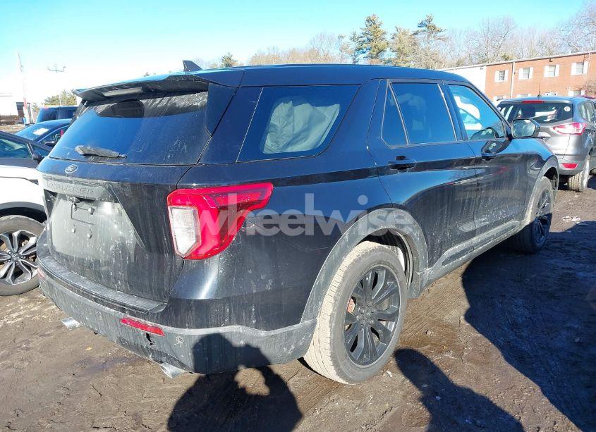 Photo 4 of 2022 Ford Explorer ST-LINE (VIN 1FMSK8KH2NGB26827)