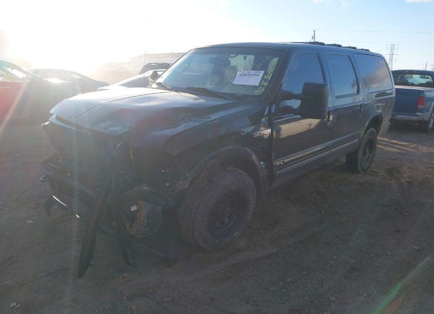 Photo 2 of 2005 Ford Excursion LIMITED (VIN 1FMSU43P35EC14645)