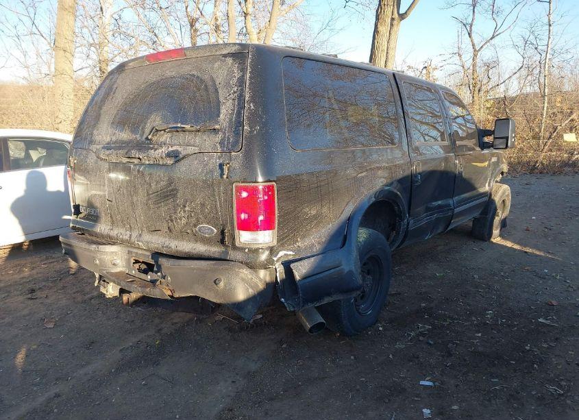 Photo 4 of 2005 Ford Excursion LIMITED (VIN 1FMSU43P35EC14645)