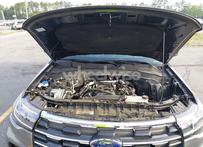 Photo 10 of 2025 Ford Explorer ACTIVE (VIN 1FMUK7DH4SGA37188)