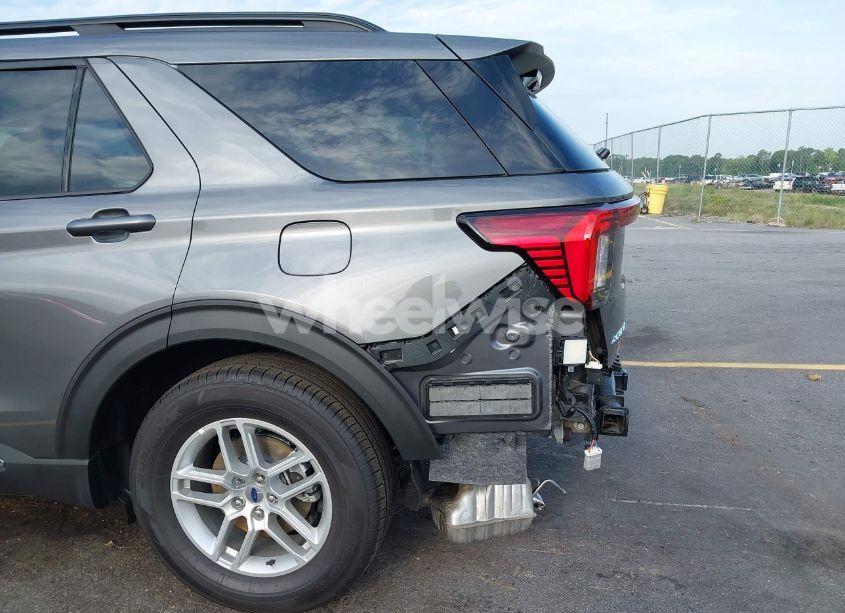 Photo 19 of 2025 Ford Explorer ACTIVE (VIN 1FMUK7DH4SGA37188)