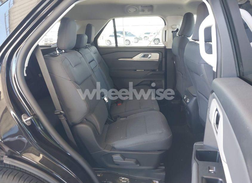Photo 8 of 2025 Ford Explorer ACTIVE (VIN 1FMUK7DH4SGB16294)
