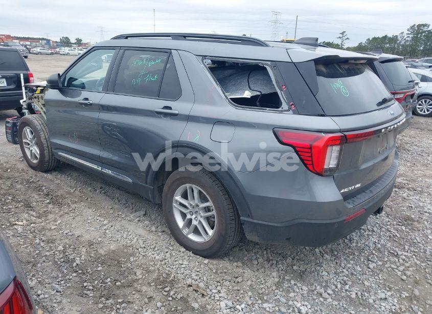 Photo 3 of 2025 Ford Explorer ACTIVE (VIN 1FMUK7DH5SGA22022)
