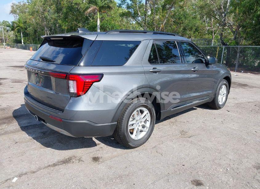 Photo 4 of 2025 Ford Explorer ACTIVE (VIN 1FMUK7DH7SGA49643)