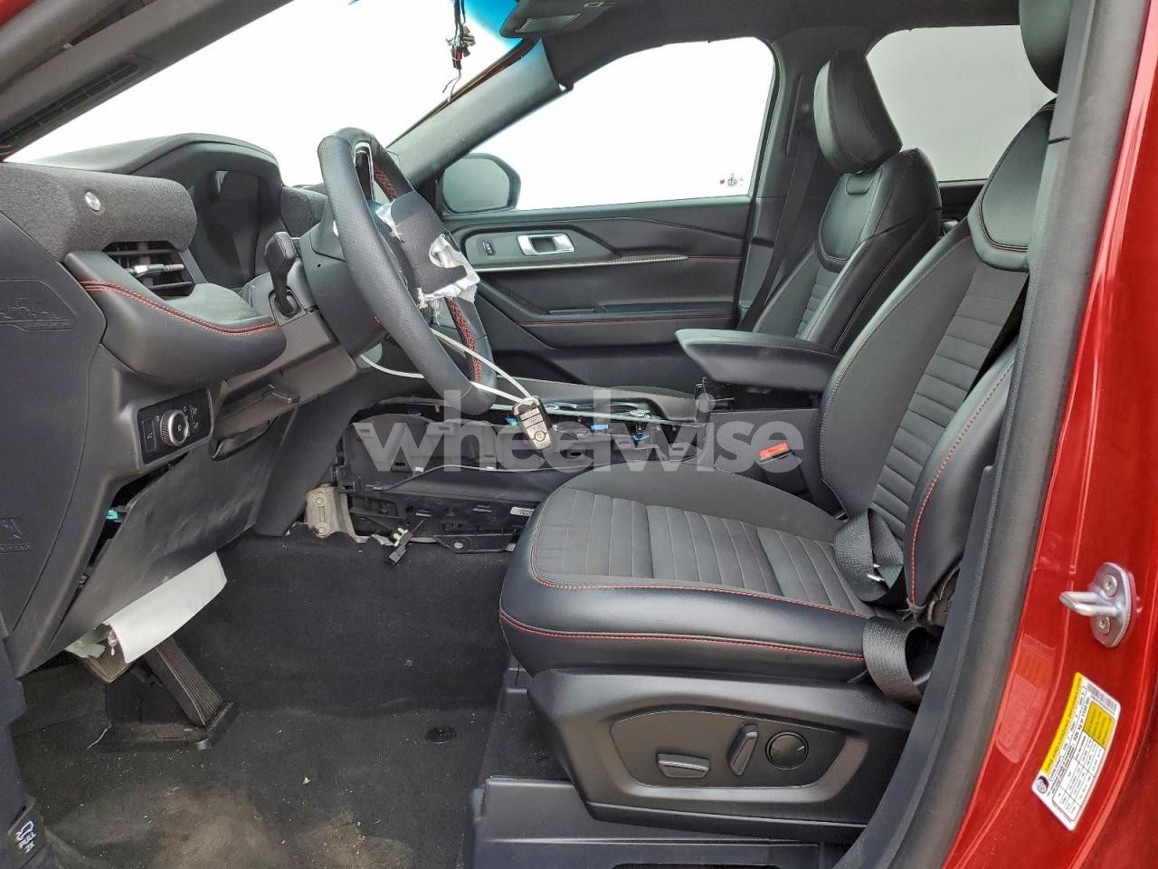 Photo 7 of 2025 FORD EXPLORER ST-LINE (VIN 1FMUK7KH3SGA91519)