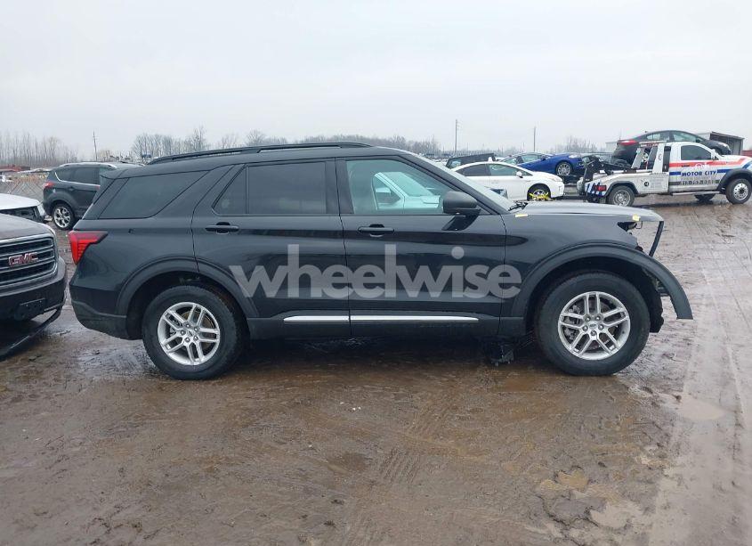 Photo 13 of 2025 Ford Explorer ACTIVE (VIN 1FMUK8DH4SGA45541)